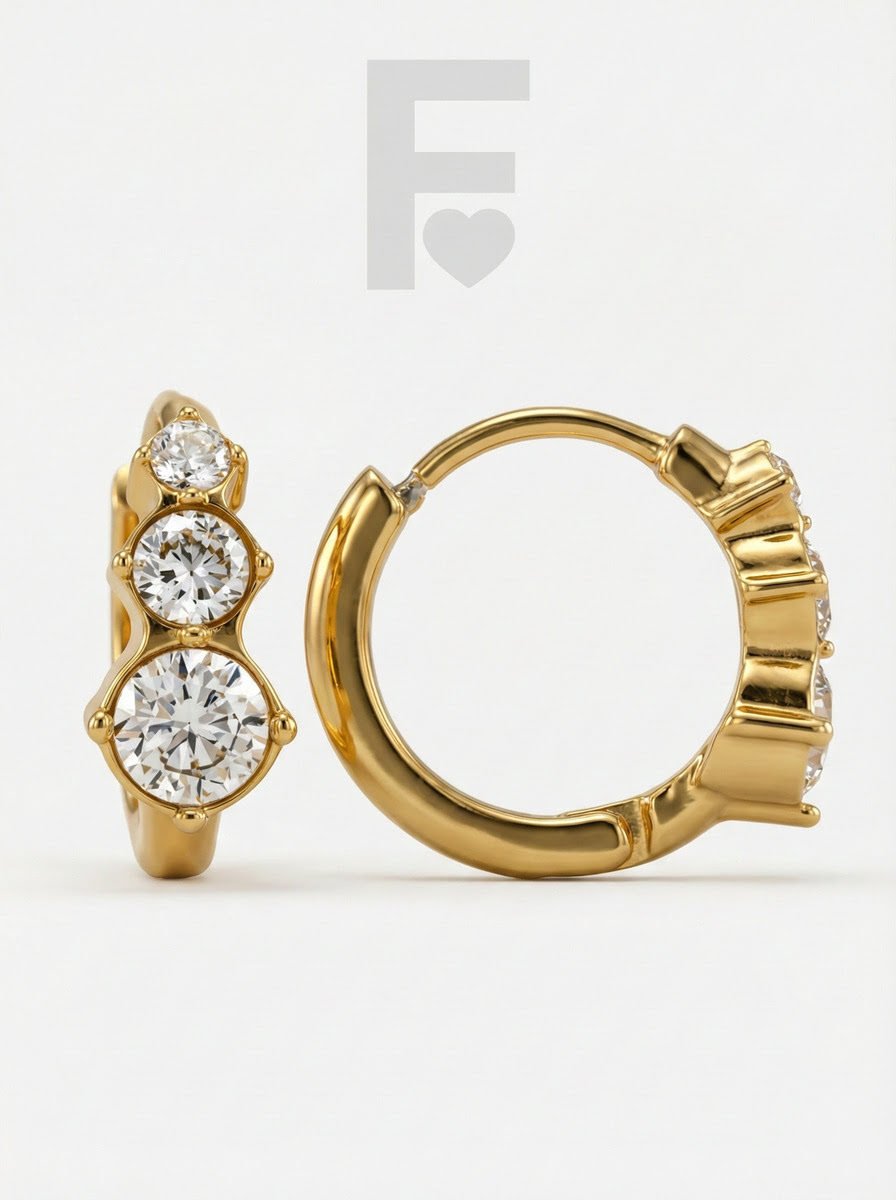 Admira el brillo intenso de las circonitas de los pendientes Trilumos. Su diseño minimalista y sofisticado los hace perfectos para cualquier ocasión.