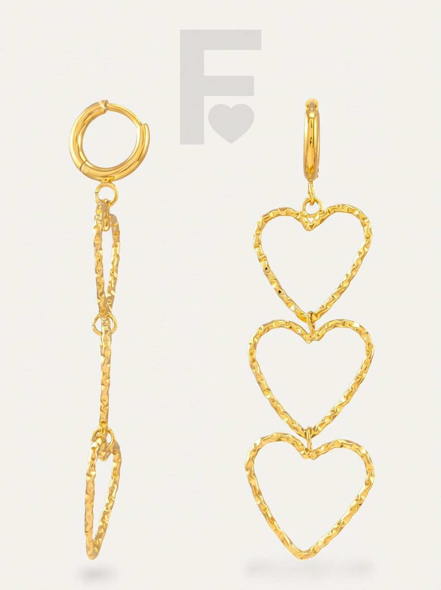 Pendientes "Amor a la Vista" de FLORYNATA, detalle lateral que muestra el movimiento y la calidad de sus corazones.