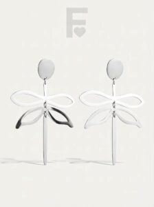 Pendientes de frente * Texto alternativo: Pendientes "Gran Libélula" de FLORYNATA, diseño llamativo con cuatro piezas articuladas que generan movimiento y brillo, perfectos para mujeres modernas y eventos especiales.