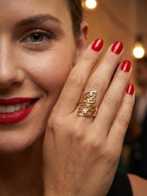 Anillo basalto dorado